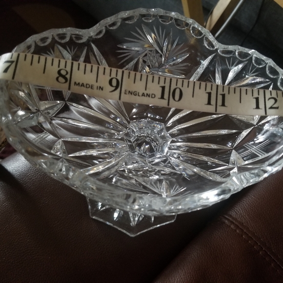 VINTAGE PINWHEEL FOOTED CANDY DISH - Picture 2 of 3